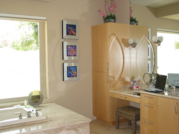  : Installations : art & architectural glass for residential & commercial installations,purchase & commission