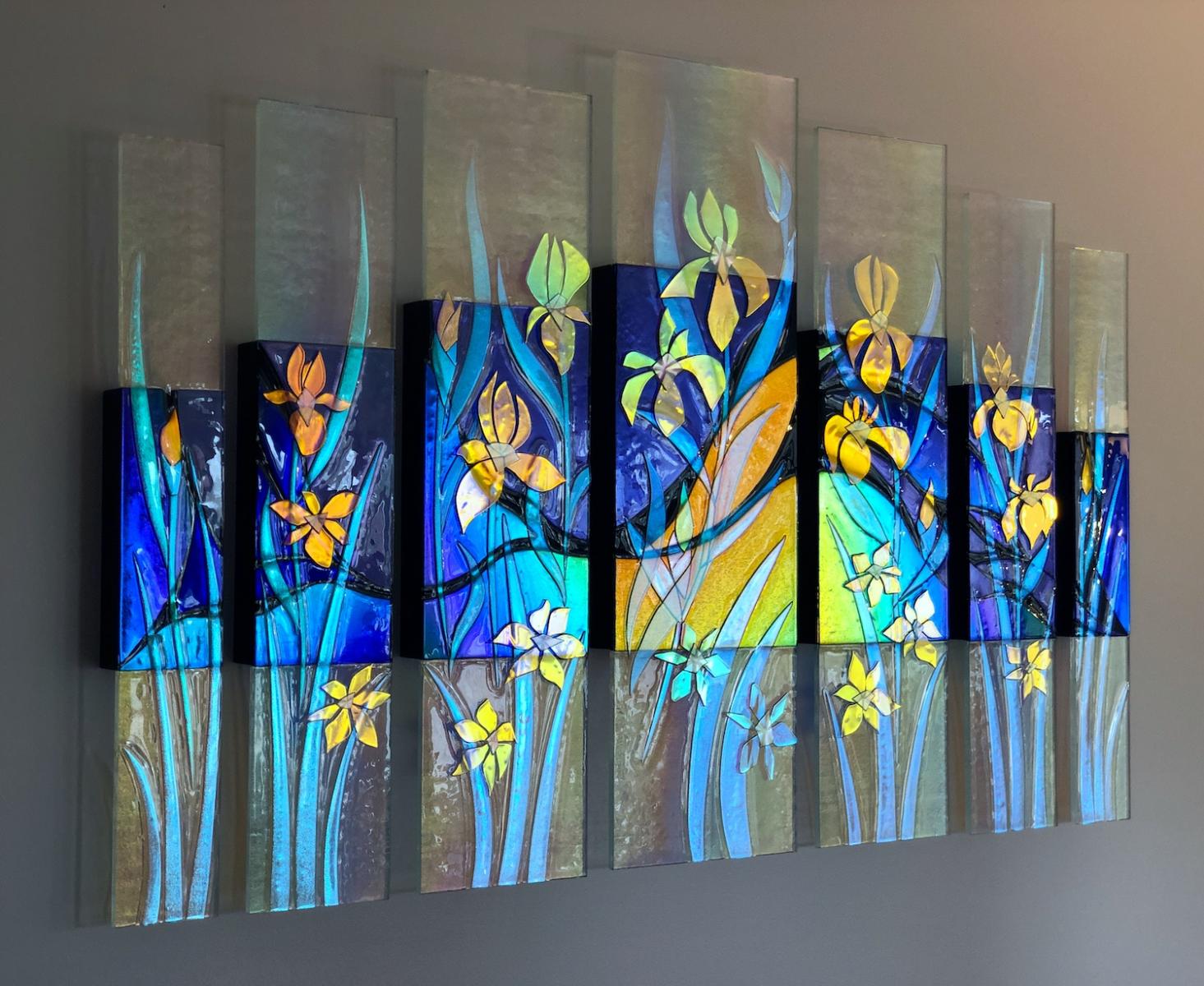 Nan's Iris Garden
34 x 56 x 2 : Botanicals : art & architectural glass for residential & commercial installations,purchase & commission