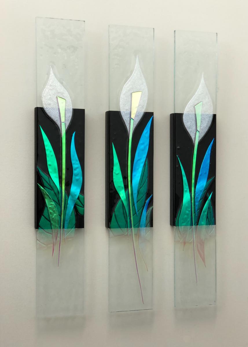 Peace Lily Series
24 x 4 x 1 each panel : Botanicals : art & architectural glass for residential & commercial installations,purchase & commission